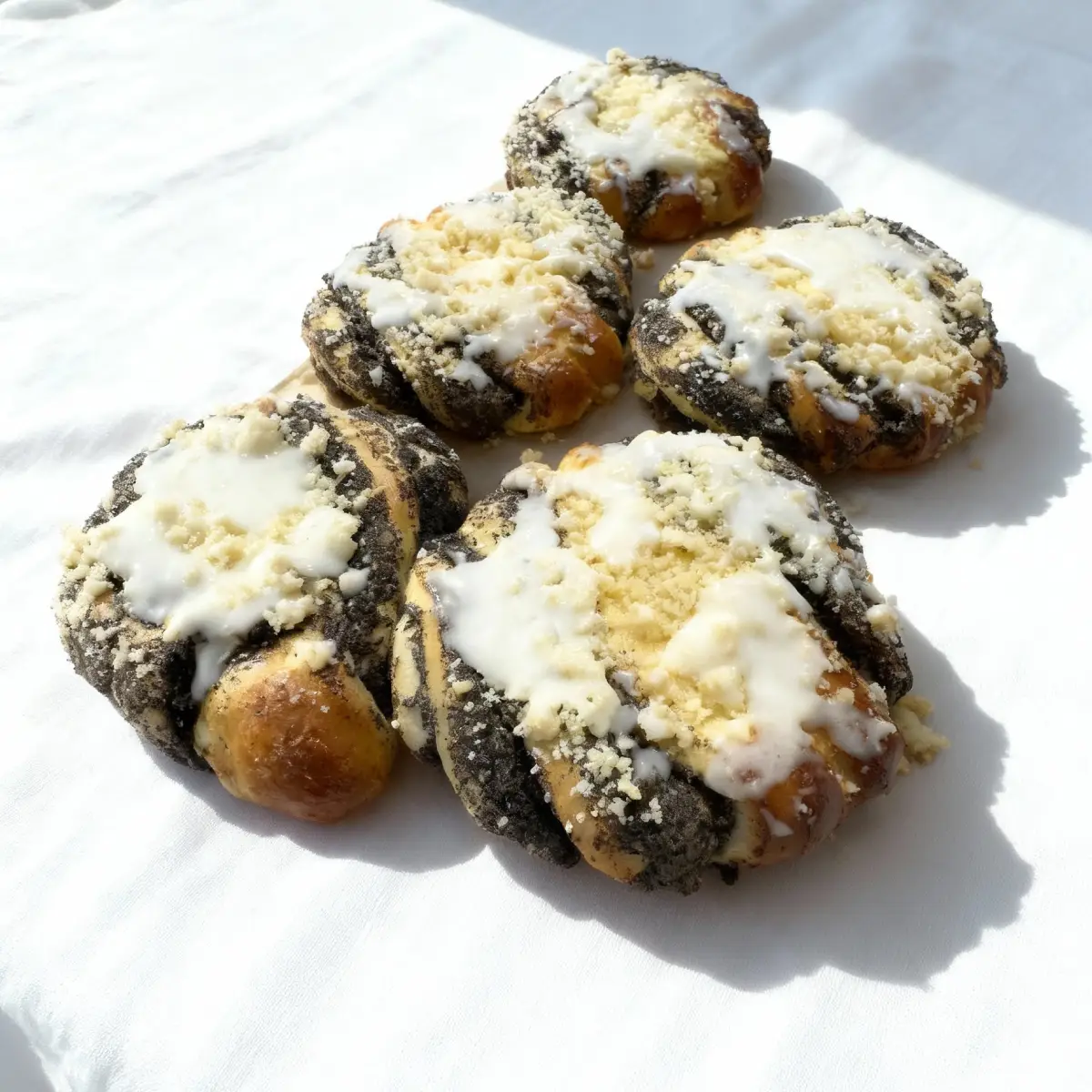 Drożdżówka z makiem i lukrem - Pracownia Cukiernicza Torty Złote Iwona Pasternak